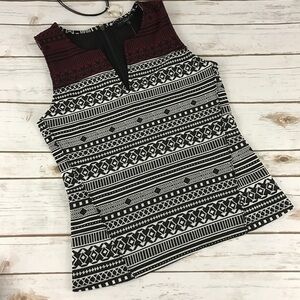 Sanctuary Clothing Sleeveless Aztec Print Top